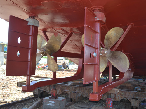 tàu thép công ty bảo duy - ảnh: nguyễn tú