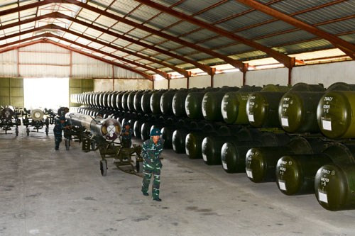 Cận cảnh quá trình lắp ráp tên lửa phòng không SA-2 Việt Nam ảnh 2 Cận cảnh quá trình lắp ráp tên lửa phòng không SA-2 Việt Nam ảnh 2