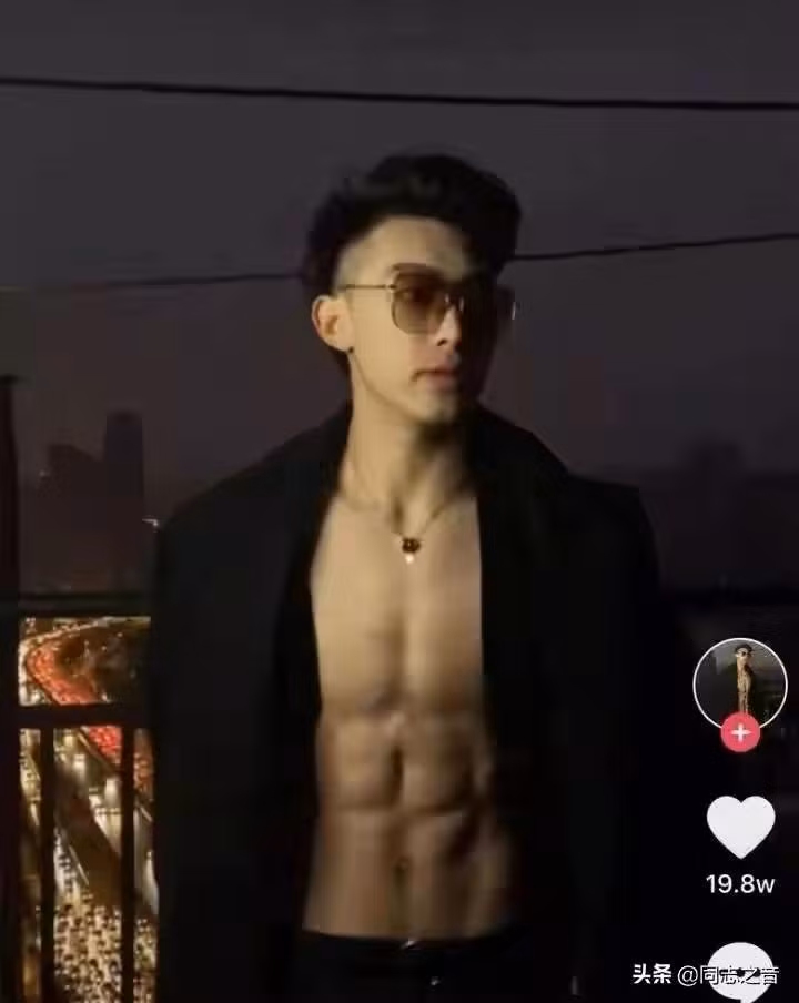 Soái ca, soái tỷ TikTok bị lộ ảnh qua cam thường "đẹp đến... xuất quỷ" ảnh 5