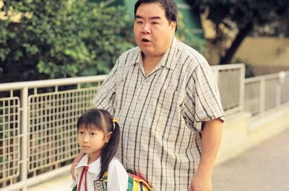 Trịnh Tắc Sĩ được công chúng yêu mến gọi với cái tên "Ảnh đế nặng ký nhất" màn ảnh Hong Kong.