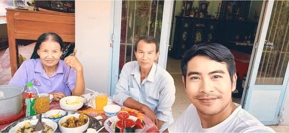 Hàng hiếm như Thanh Bình: Ly hôn vẫn hết lòng tận tụy với gia đình Ngọc Lan-3