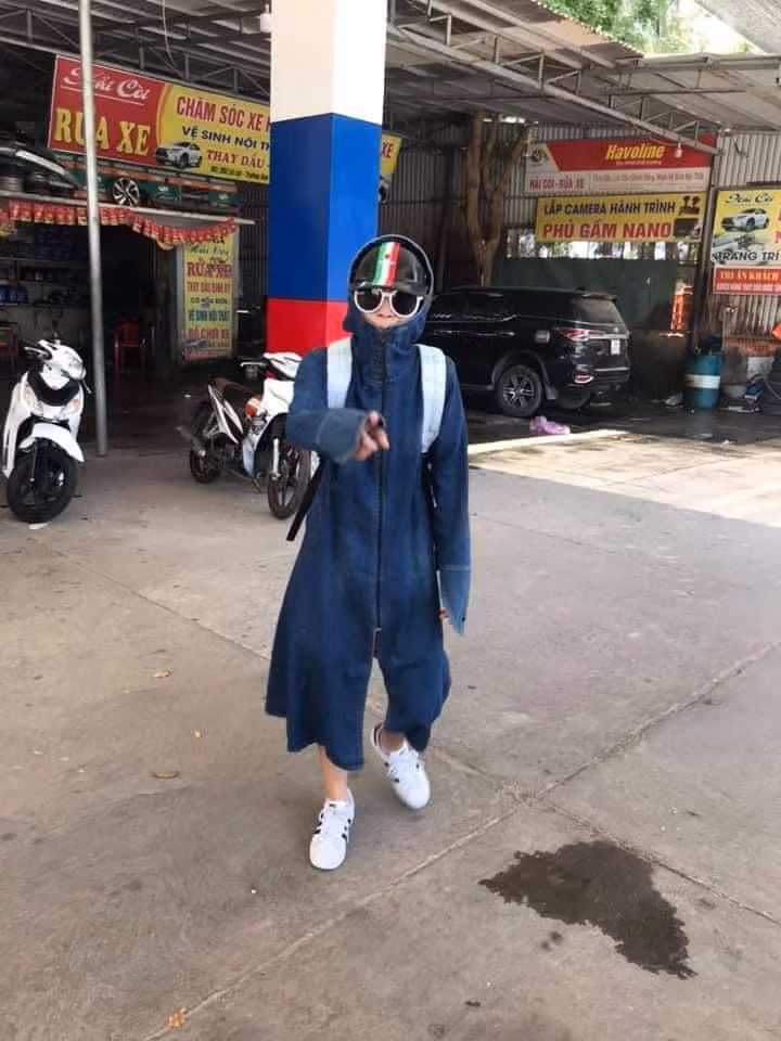 Ảnh thấy người thì không thấy mặt