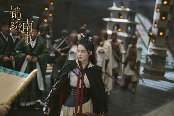 Xao xuyến trước nhan sắc "chim sa cá lặn" của Lý Thấm ảnh 11