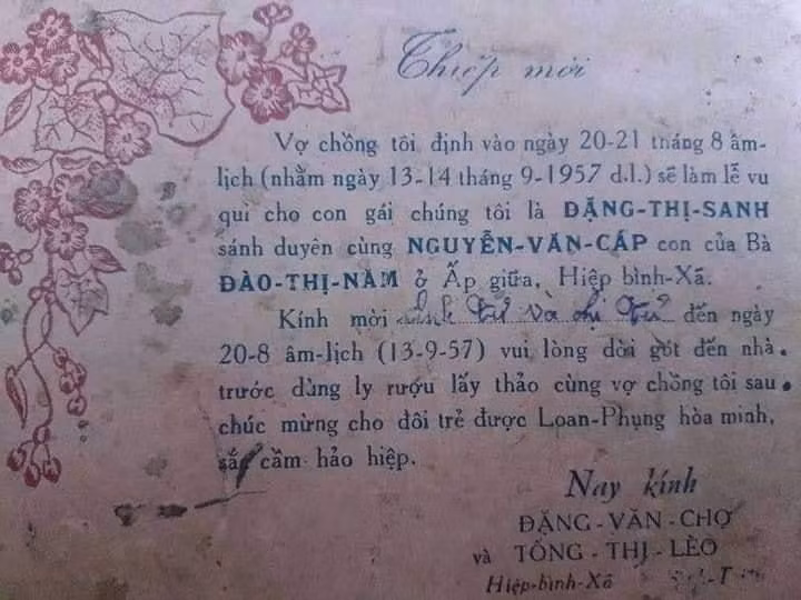 Lục được thiệp cưới thời ông bà những năm trước 1960, dân tình thi nhau khoe như báu vật-1