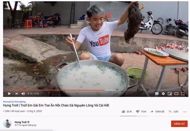 Hưng Vlog làm cháo gà sống nguyên lông, dân mạng kêu gọi report xóa tính năng kiếm tiền!-1