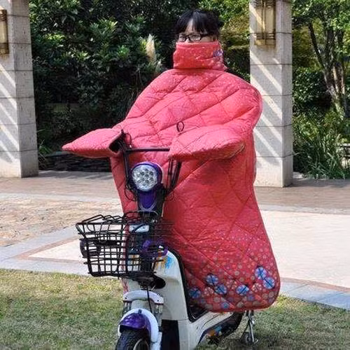 Nếu đi ở Trung Quốc, bạn sẽ bắt gặp nhiều người diện chiếc áo được thiết kế đặc biệt cho mùa đông như thế này.