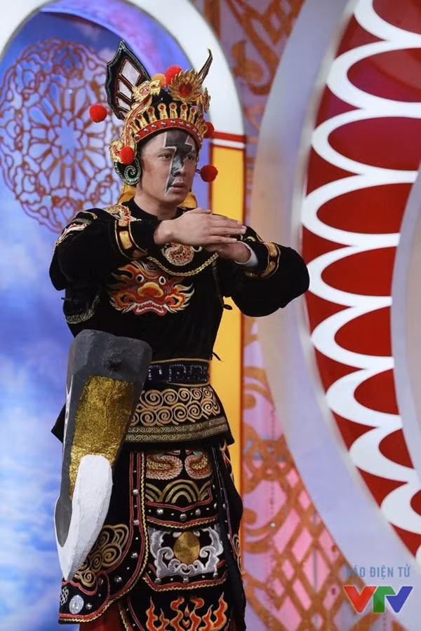 Thiên Lôi trong Táo Quân: Người như soái ca, người xấu đau đớn ảnh 11 Thiên Lôi trong Táo Quân: Người như soái ca, người xấu đau đớn ảnh 11