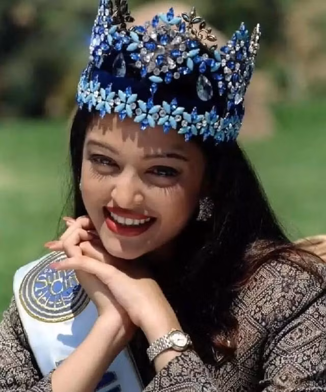 Hoa hậu đẹp nhất mọi thời đại ở đâu trong cơn sóng thần COVID-19 tại Ấn Độ ?-1