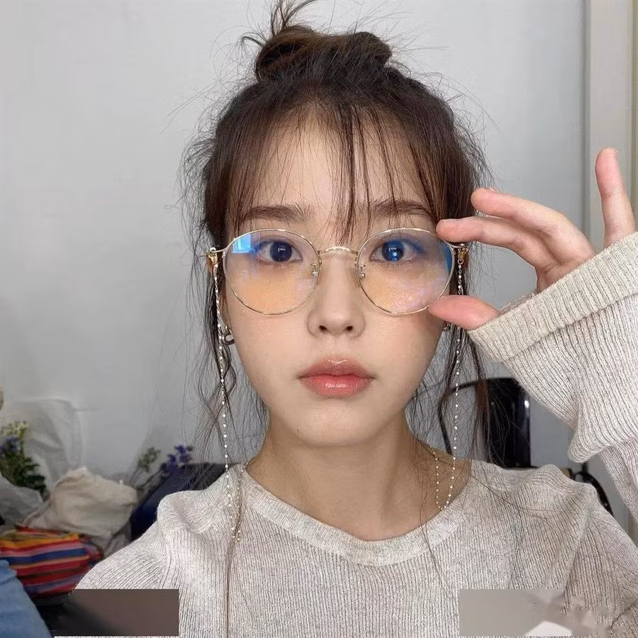 Chiêu make-up cho nàng đeo kính tự tin hẹn hò crush dịp 30/4-4