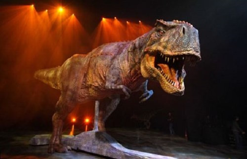 Nhóm khủng long tyrannosaurs, theropod và loài khủng long mỏ vịt hadrosaurs sống trong kỷ Creta muộn, khoảng 66 triệu năm trước.