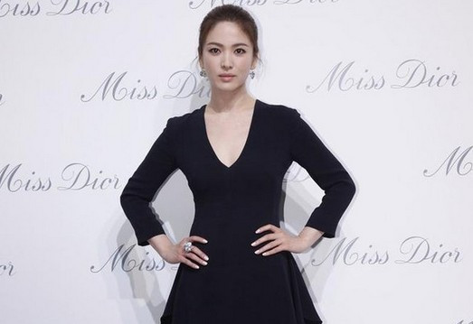 Chương Tử Di non tơ, Song Hye Kyo ma mị