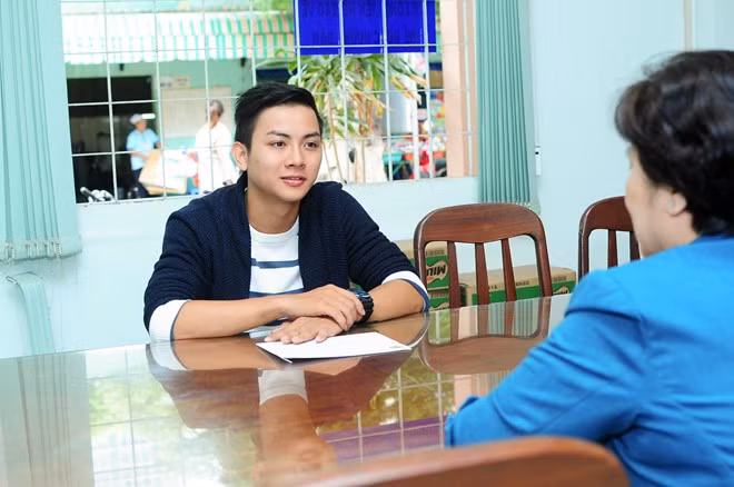 Con nuôi Hoài Linh mang 250 triệu tiền thưởng làm từ thiện