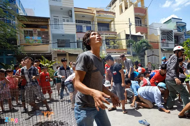 Đã từng xảy ra nhiều vụ đánh chém nhau đổ máu cũng vì giành giật đồ cúng.