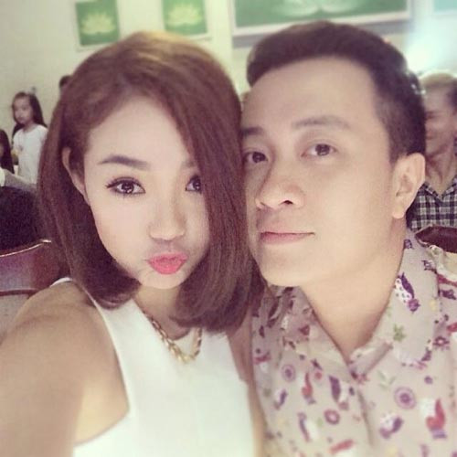 Hoài Lâm lơ ngơ ở HongKong, Hà Hồ phơi chân nơi quán xá ảnh 7 Hồ Ngọc Hà một mình đi ăn chè giữa đêm - 7