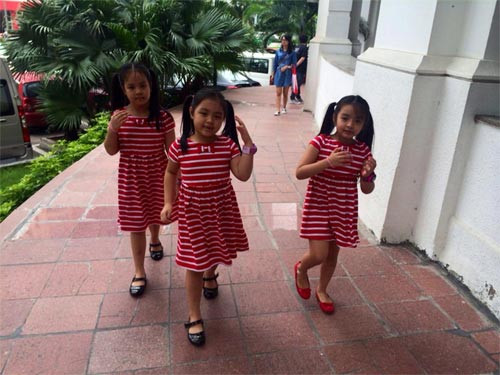 Hoài Lâm lơ ngơ ở HongKong, Hà Hồ phơi chân nơi quán xá ảnh 9 Hồ Ngọc Hà một mình đi ăn chè giữa đêm - 9