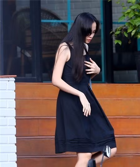 Ngọc Quyên úp mở thông tin mang thai con đầu lòng