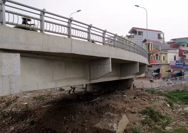 Chích ma túy, sống bầy đàn dưới gầm cầu Hải Phòng