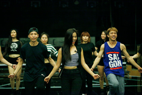 phương vy xuống sắc
