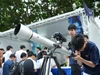 Tân sinh viên Trường ĐH Công nghệ (ĐH Quốc gia Hà Nội) trải nghiệm công nghệ AI. Ảnh: UET.