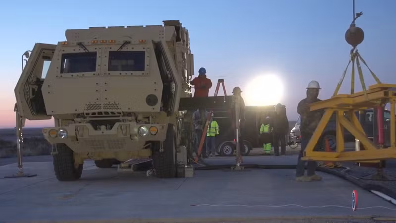 Công việc tích hợp trạm radar được hoàn thành vào tháng 11 năm 2023. Radar LTAMDS mới nhất là thành phần quan trọng trong chiến lược phòng không và tên lửa hiện đại hóa của Lục quân Hoa Kỳ. Lục quân Mỹ có hệ thống phòng không mới