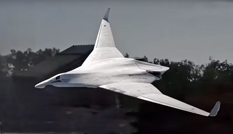 Lực lượng Hàng không vũ trụ Nga hiện có 80 máy bay ném bom chiến lược Tu-95MS và Tu-22M3, đây là xương sống của thành phần răn đe hạt nhân từ trên không. Anh lo ngại 'kẻ hủy diệt lục địa' PAK DA