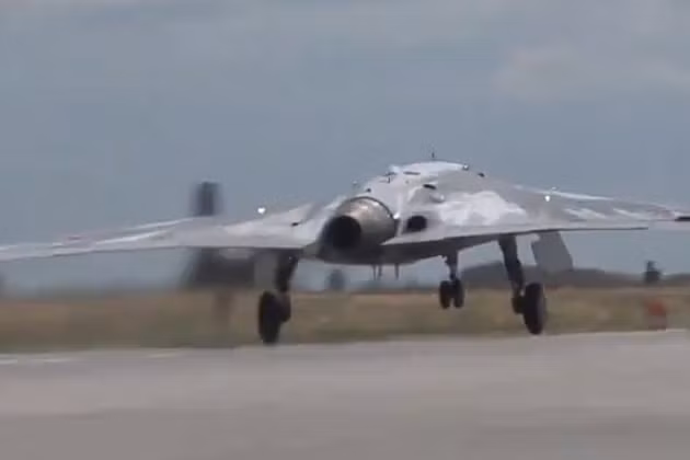S-70 Okhotnik vượt xa Shahed-191 nhưng lợi thế thuộc về UAV Iran