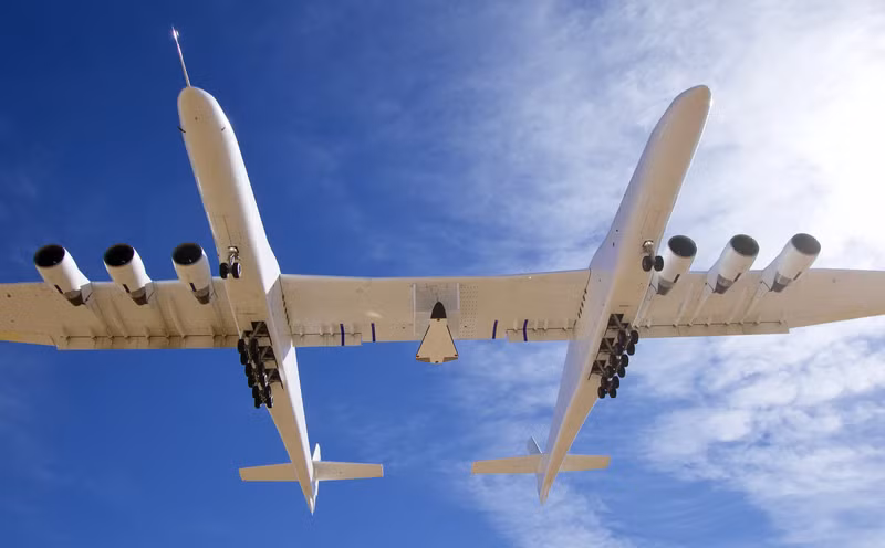 Sau khi thử nghiệm thành công phương tiện đầu tiên, Stratolaunch có kế hoạch giới thiệu một phương tiện Talon-Z lớn hơn, có thể đưa hàng hóa và cả con người vào quỹ đạo Trái đất. Phương tiện siêu thanh Talon-A được phóng từ máy bay hai thân siêu độc đáo