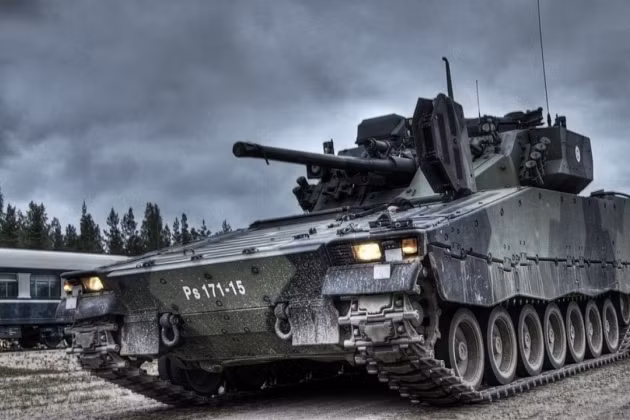 Trước đó ngoài Thụy Điển với xe chiến đấu bộ binh CV90, Tập đoàn công nghiệp quốc phòng Đức Rheinmetall cũng cho biết sẽ xây dựng nhà máy tại Ukraine để sản xuất xe tăng KF51 Panther tối tân. Thụy Điển hợp tác cùng Ukraine sản xuất 1.000 xe chiến đấu bộ binh CV90