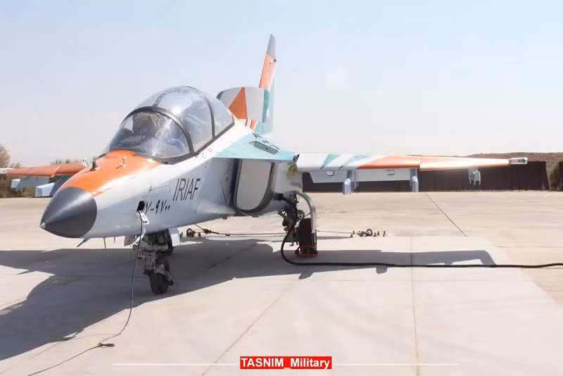 Không quân Iran đã nhận được 2 máy bay huấn luyện - chiến đấu Yak-130 đầu tiên từ Nga. Thông tin nói trên đã được hãng thông tấn Tasnim của nước này xác nhận. Iran xác nhận đã có trong tay máy bay huấn luyện Yak-130 của Nga