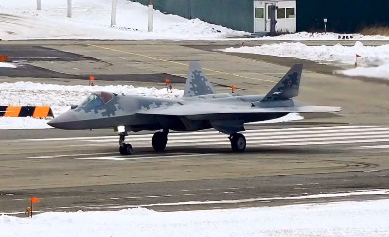 Như vậy dễ dàng nhận thấy tiêm kích Su-57 vẫn còn xa mới đạt tới những tiêu chuẩn thiết kế mà các công trình sư người Nga đặt ra từ đầu đối với chiếc chiến đấu cơ thế hệ thứ năm này. Đơn đặt hàng mua tiêm kích Su-57 đã tăng gấp đôi