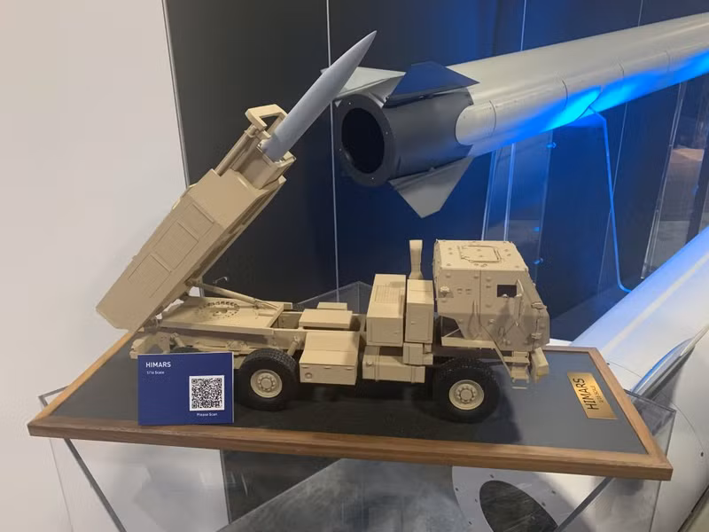 Cần lưu ý rằng ngoài ER GMLRS, hệ thống M142 HIMARS hay M270 MLRS còn được trang bị tên lửa PrSM với tầm bắn hơn 500 km, sẽ thay thế MGM-140 ATACMS. Tên lửa cải tiến cho HIMARS sắp tham chiến