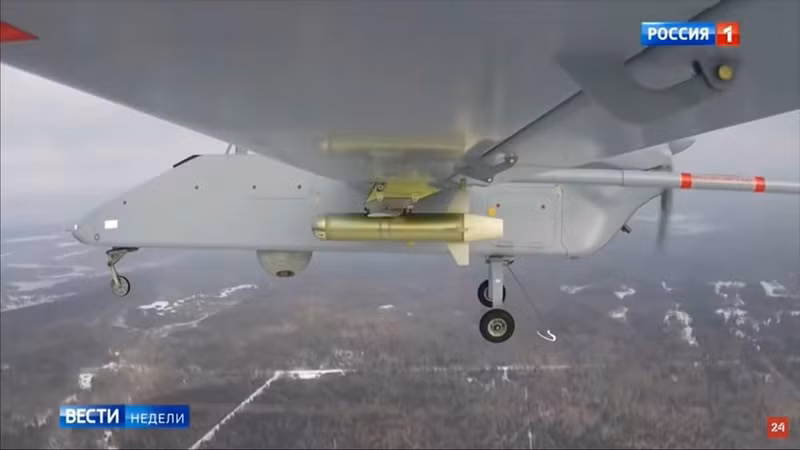 Ngoài ra tên lửa X-UAV còn có thể phóng từ một số máy bay không người lái, chẳng hạn như Inokhodets, Forpost, Altius, cũng như phi cơ tấn công hạng nặng tương lai S-70 Okhotnik. Tên lửa X-UAV bí ẩn khiến phương Tây xôn xao
