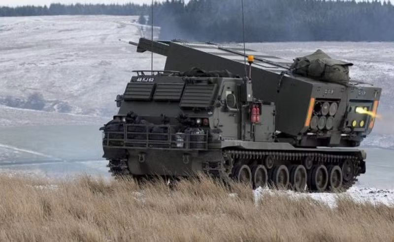 Tầm xa của các loại đạn tên lửa mà tổ hợp M270 MLRS mang theo đều trên 70 km, tức là nằm ngoài khả năng đáp trả của máy bay không người lái cảm tử Lancet. 12 tổ hợp M270 MLRS tới Kharkiv phục vụ chiến dịch tổng phản công