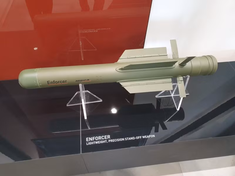Người phát ngôn của MBDA đã xác nhận việc ký kết hợp đồng xuất khẩu đầu tiên cung cấp tên lửa, nhưng từ chối nêu tên khách hàng cũng như khối lượng và giá trị của đơn đặt hàng. MBDA cung cấp tên lửa Enforcer cho một khách hàng giấu tên