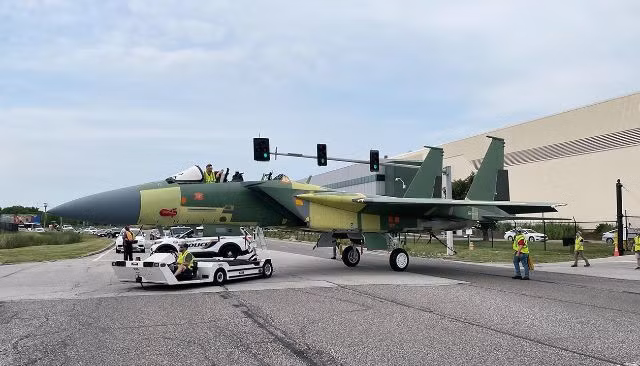 Tiêm kích F-15EX Eagle II 'hoàn thiện' đầu tiên của Mỹ đi vào hoạt động
