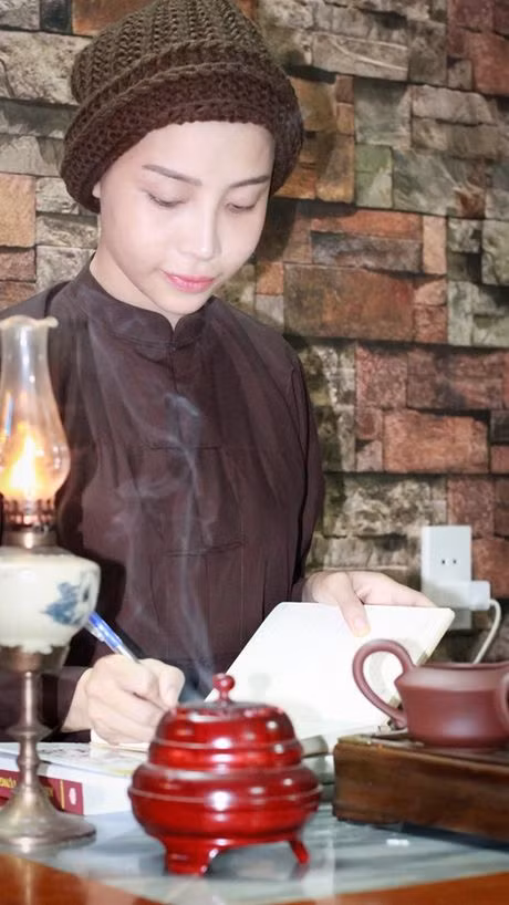 Tu su cua thieu nu Sai thanh cao troc dau ru bo thi phi - Anh 5