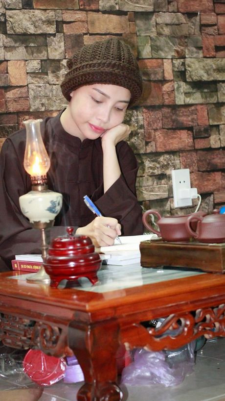 Tự sự của thiếu nữ Sài thành cạo trọc đầu rũ bỏ thị phi - Ảnh 4 Tu su cua thieu nu Sai thanh cao troc dau ru bo thi phi - Anh 4