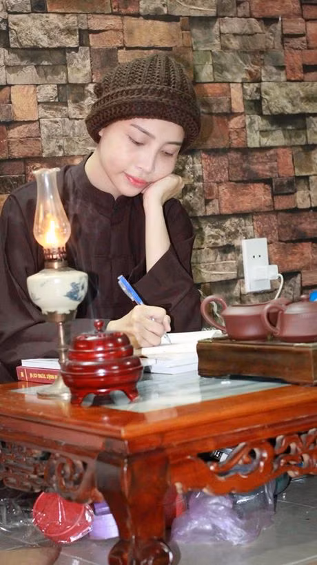 Tu su cua thieu nu Sai thanh cao troc dau ru bo thi phi - Anh 4