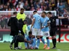 Man City trả giá đắt cho chiến thắng nhọc ở Ngoại hạng Anh 