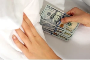 Bí mật sống còn: Tại sao phụ nữ nhất định phải có quỹ đen?