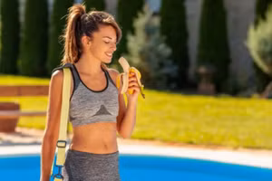 Chuối chứa chất xơ nên nó đóng vai trò quan trọng trong việc kiểm soát cân nặng. (Ảnh: ITN)