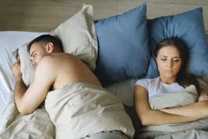 Tình dục sau mãn kinh không nhất thiết phải lùi vào dĩ vãng, nhưng đó là một sự thật mà nhiều phụ nữ phải âm thầm đối mặt. (Ảnh: ITN)