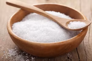 Muối giống như ánh nắng, khi vừa đủ thì nuôi dưỡng sự sống, khi quá mức thì gây hại. (Ảnh: ITN)