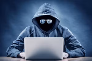 Có một thực tế rằng khi nói đến lừa đảo, tâm trí con người có thể dễ bị tổn thương một cách đáng ngạc nhiên. (Ảnh: ITN).