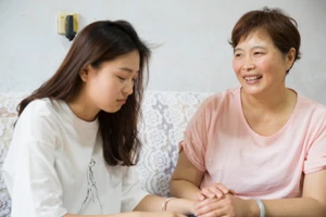 Đa số các bà mẹ chồng đang đóng vai trò làm vừa lòng các con dâu. (Ảnh: ITN).