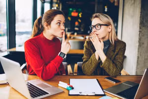 Thay vì đưa ra những lời giải thích không cần thiết và lãng phí thời gian, tốt hơn là nên tiết kiệm toàn bộ năng lượng và khiến bản thân trở nên mạnh mẽ hơn. (Ảnh: ITN).