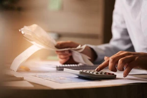 Bạch Dương nguy cơ hao tài, Kim Ngưu đào hoa nở rộ ngày 31/8