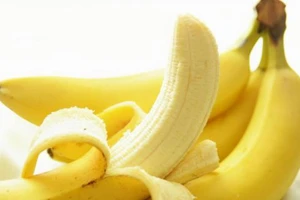 Ăn chuối cũng có những kiêng kị, kết hợp tùy ý có thể gây hại. (Ảnh: ITN)