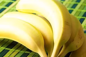 Ở nhiệt độ của tủ lạnh, những loại trái cây nhiệt đới này dễ bị tê cóng. (Ảnh: ITN).