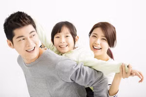 Một cuộc khảo sát cho thấy điều mà trẻ không thích nhất ở cha mẹ là cằn nhằn. (Ảnh: ITN)